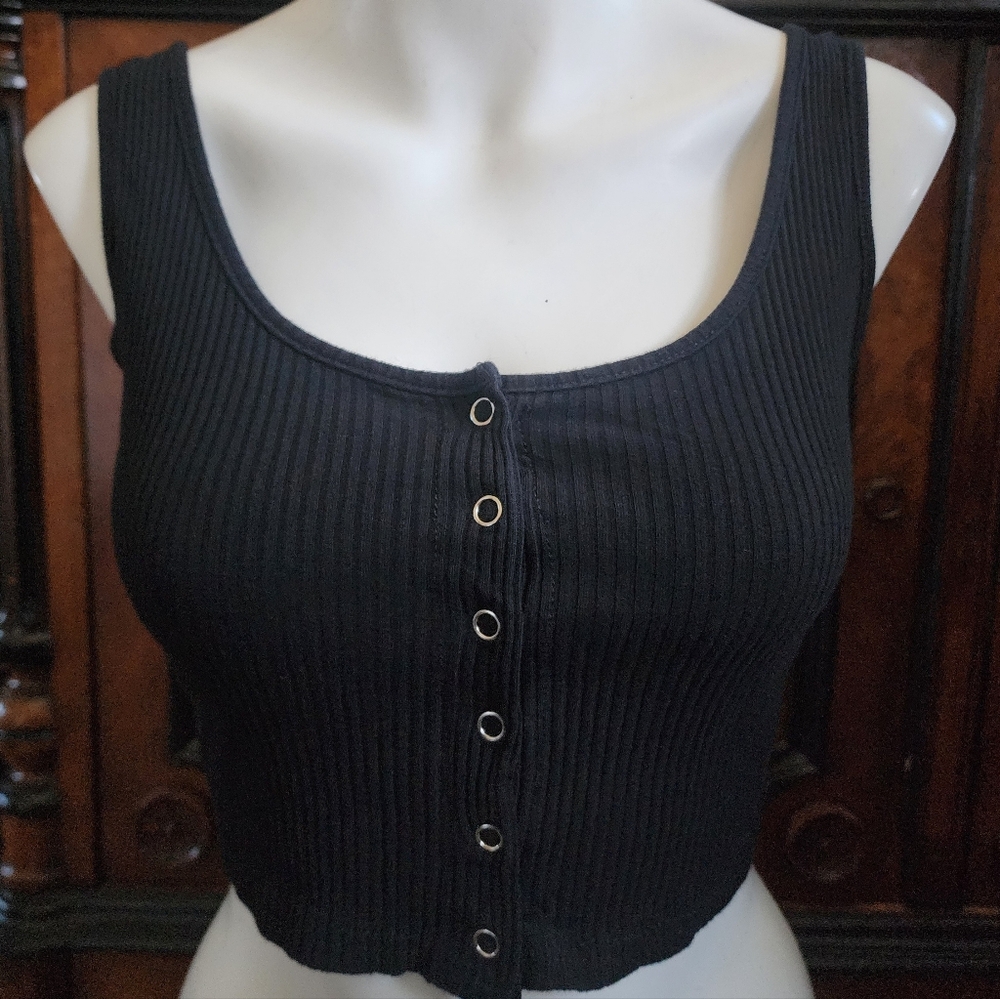 Black Ribbed Button-Front Women's Crop Top
